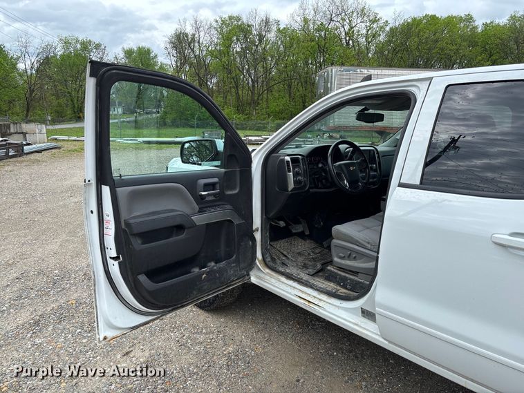 image for item FB3446 2018 Chevrolet Silverado 1500 Ext. Cab pickup truck