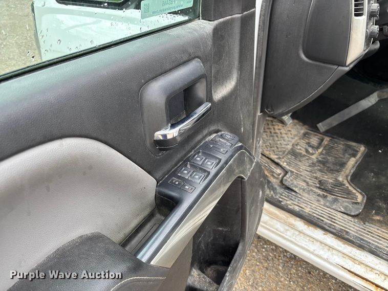 image for item FB3446 2018 Chevrolet Silverado 1500 Ext. Cab pickup truck