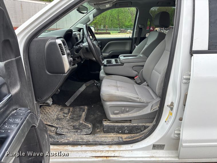 image for item FB3446 2018 Chevrolet Silverado 1500 Ext. Cab pickup truck