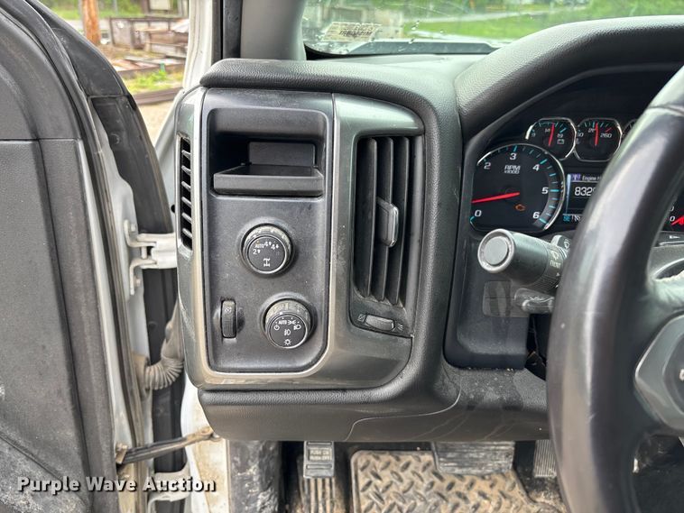 image for item FB3446 2018 Chevrolet Silverado 1500 Ext. Cab pickup truck