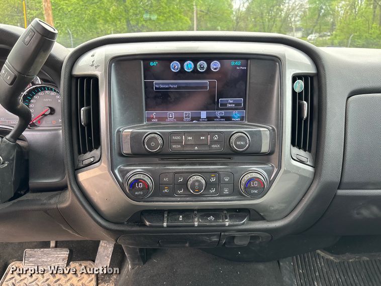 image for item FB3446 2018 Chevrolet Silverado 1500 Ext. Cab pickup truck