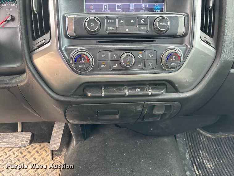 image for item FB3446 2018 Chevrolet Silverado 1500 Ext. Cab pickup truck