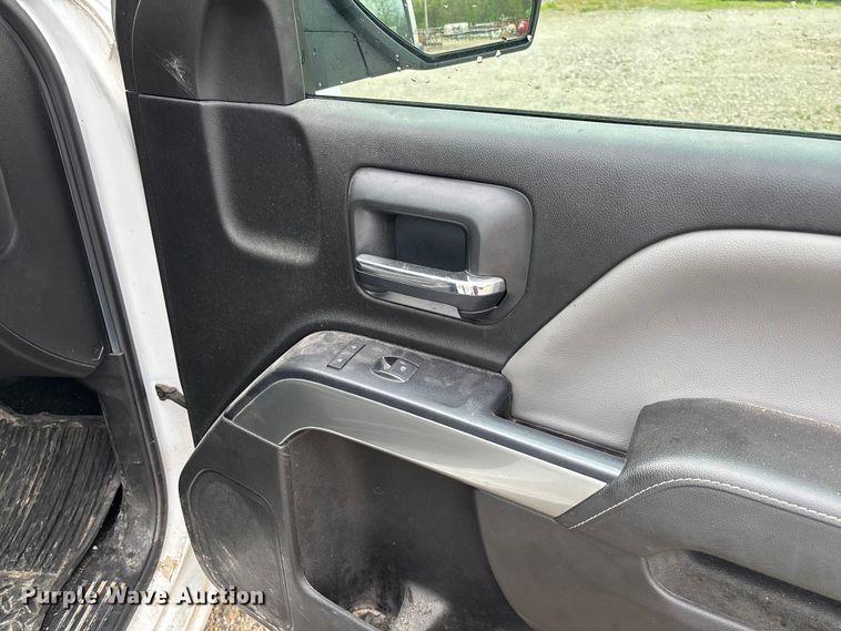 image for item FB3446 2018 Chevrolet Silverado 1500 Ext. Cab pickup truck