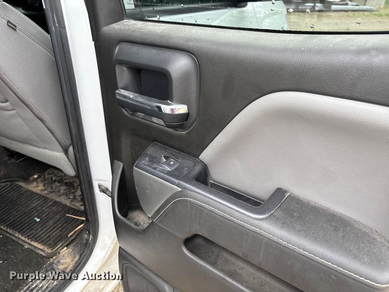 image for item FB3446 2018 Chevrolet Silverado 1500 Ext. Cab pickup truck