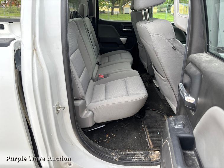 image for item FB3446 2018 Chevrolet Silverado 1500 Ext. Cab pickup truck