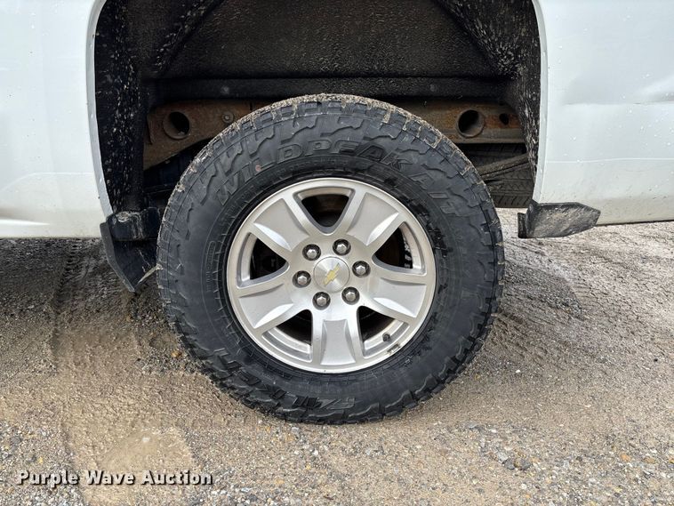 image for item FB3446 2018 Chevrolet Silverado 1500 Ext. Cab pickup truck