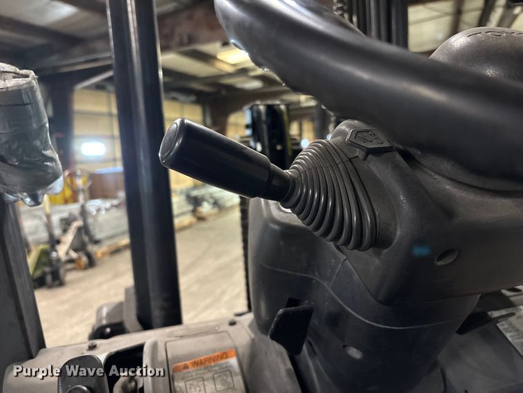 image for item FB5521 Toyota 7FGCU25 forklift
