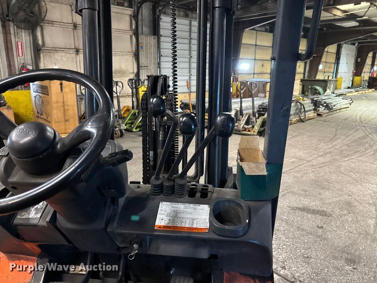 image for item FB5523 Toyota 7FGCU25 forklift