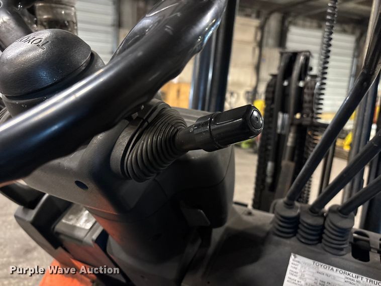 image for item FB5523 Toyota 7FGCU25 forklift