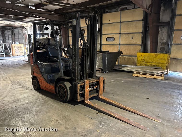 image for item FB5531 Toyota 8FGCU25 forklift