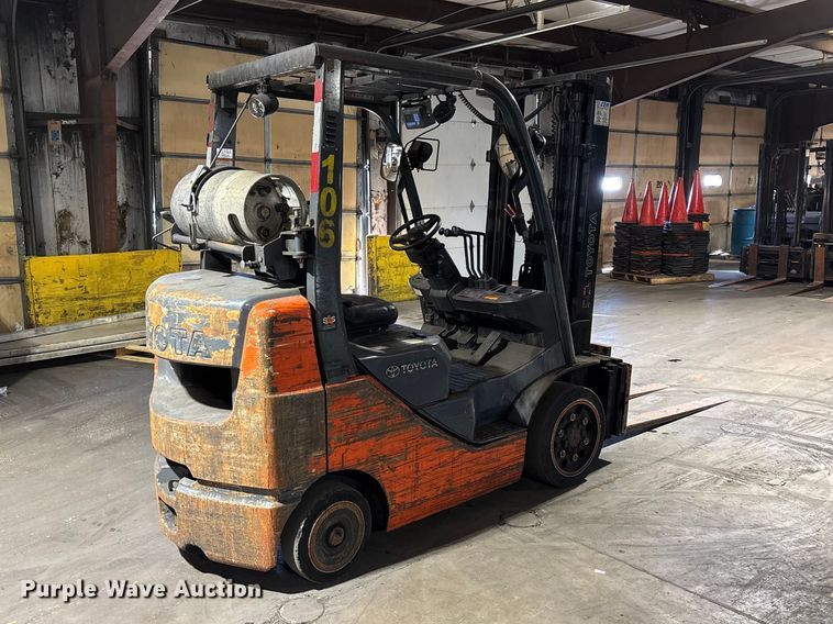 image for item FB5531 Toyota 8FGCU25 forklift