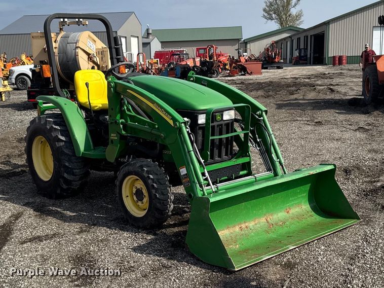 image for item FB5702 2008 John Deere 3203 MFWD tractor