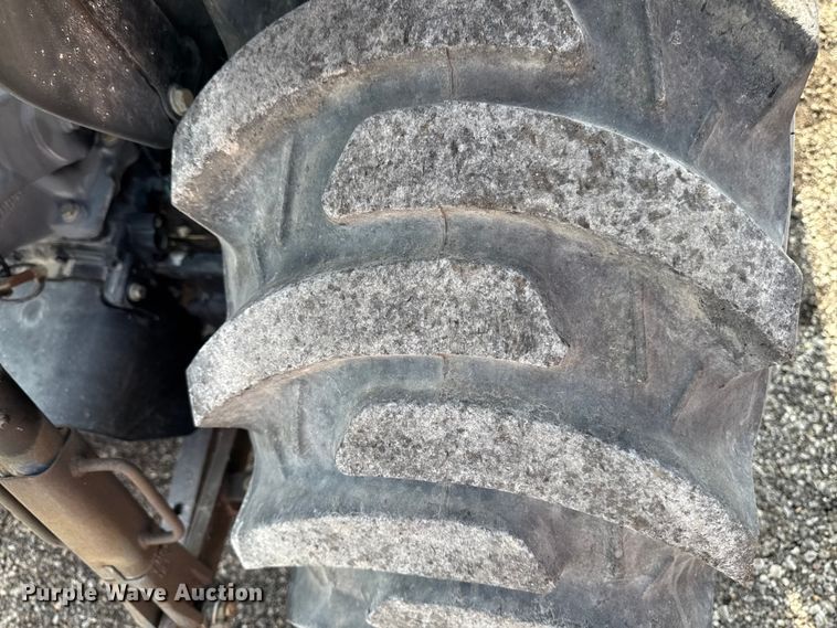 image for item FB5702 2008 John Deere 3203 MFWD tractor