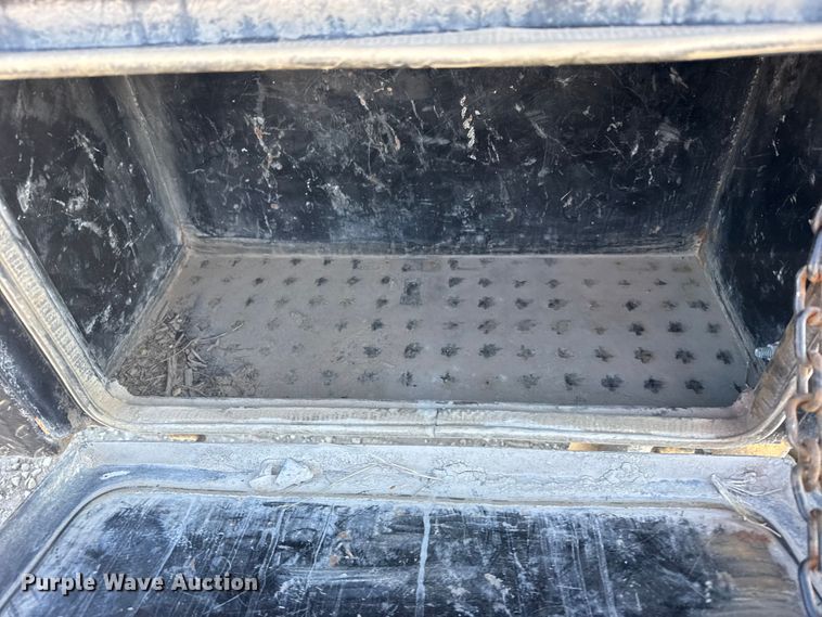 image for item FB7203 2018 Ford F250 Super Duty XL flatbed pickup truck