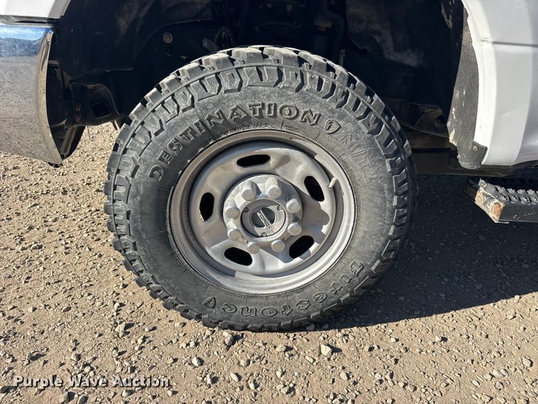 image for item FB7203 2018 Ford F250 Super Duty XL flatbed pickup truck