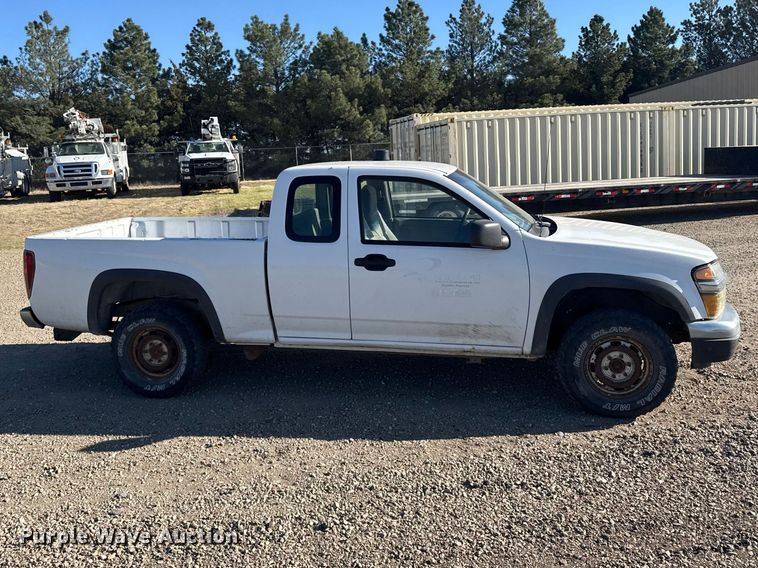 image for item FB7206 2005 Chevrolet Colorado Ext. Cab pickup truck