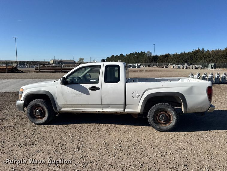image for item FB7206 2005 Chevrolet Colorado Ext. Cab pickup truck