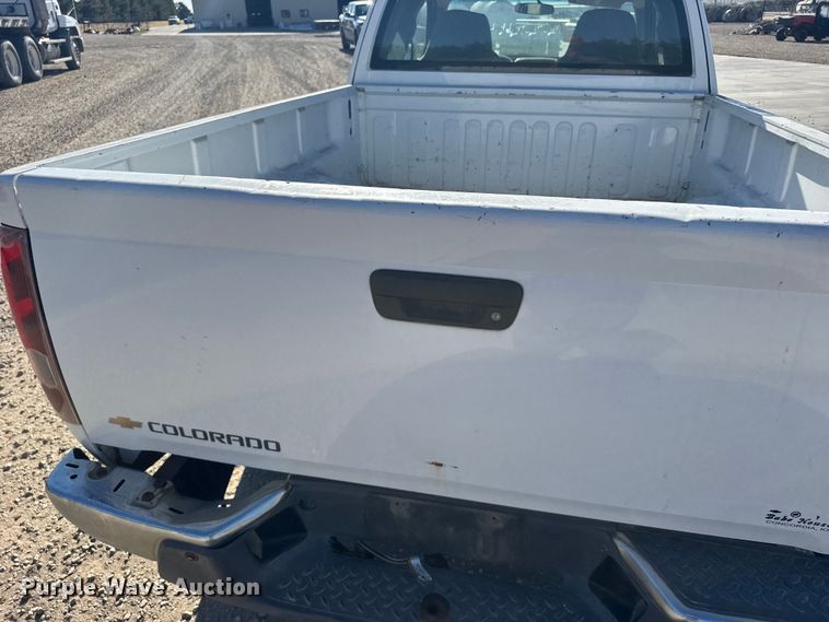 image for item FB7206 2005 Chevrolet Colorado Ext. Cab pickup truck