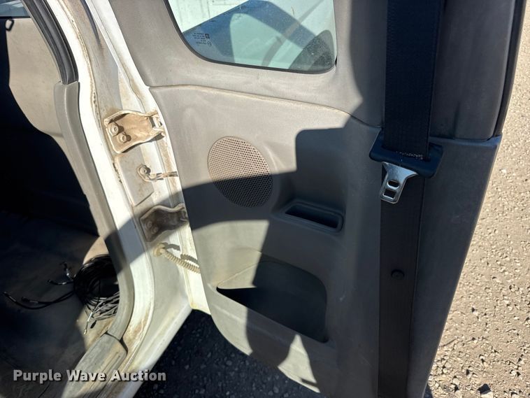 image for item FB7206 2005 Chevrolet Colorado Ext. Cab pickup truck