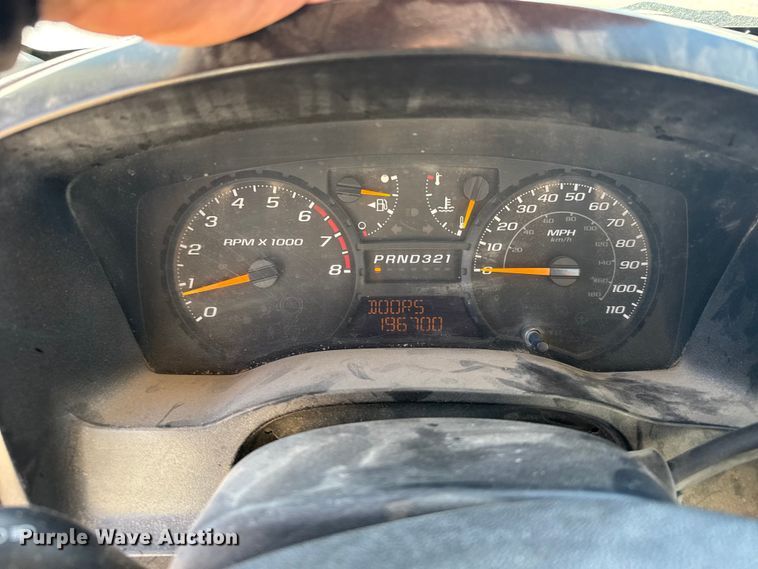 image for item FB7206 2005 Chevrolet Colorado Ext. Cab pickup truck