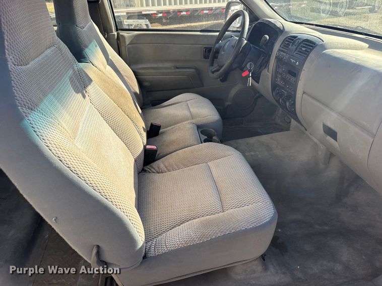 image for item FB7206 2005 Chevrolet Colorado Ext. Cab pickup truck