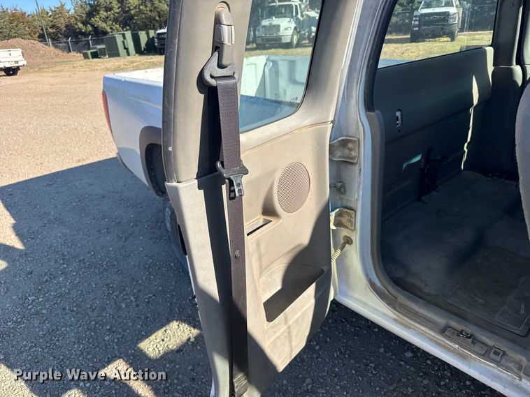 image for item FB7206 2005 Chevrolet Colorado Ext. Cab pickup truck
