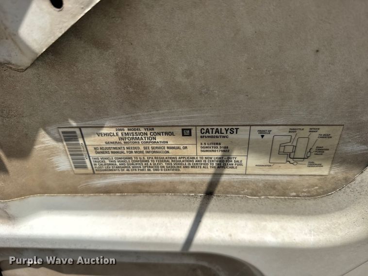 image for item FB7206 2005 Chevrolet Colorado Ext. Cab pickup truck