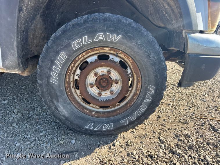 image for item FB7206 2005 Chevrolet Colorado Ext. Cab pickup truck