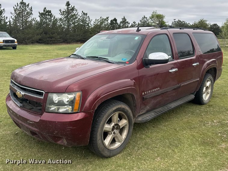 image for item FB7251 2008 Chevrolet Suburban 1500  SUV