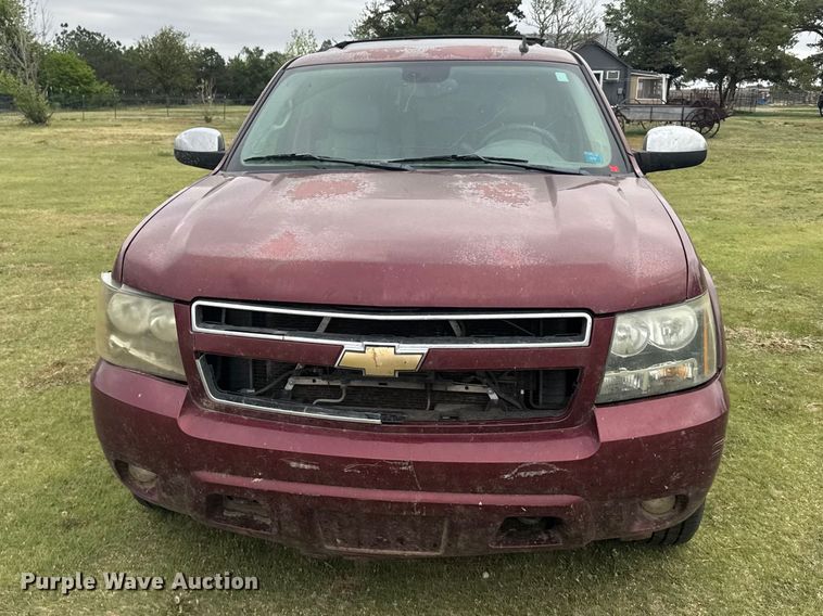image for item FB7251 2008 Chevrolet Suburban 1500  SUV