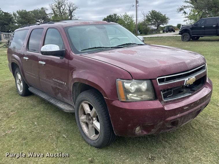 image for item FB7251 2008 Chevrolet Suburban 1500  SUV