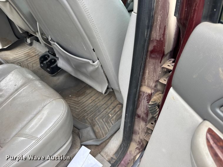 image for item FB7251 2008 Chevrolet Suburban 1500  SUV