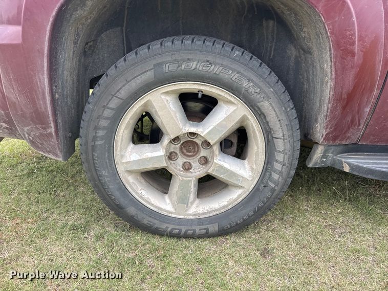 image for item FB7251 2008 Chevrolet Suburban 1500  SUV