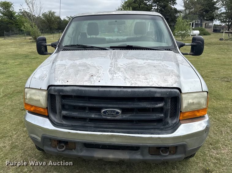 image for item FB7252 1999 Ford F250 Super Duty pickup truck