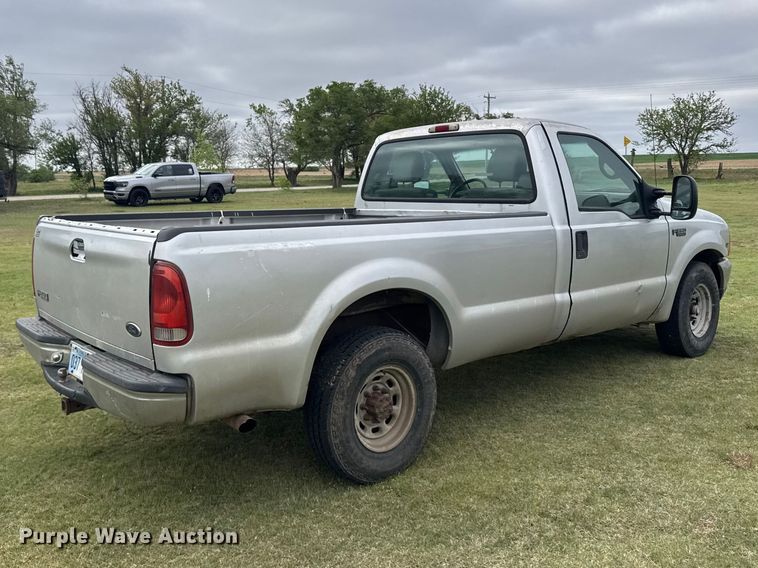 image for item FB7252 1999 Ford F250 Super Duty pickup truck