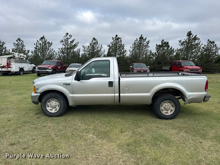 image for item FB7252 1999 Ford F250 Super Duty pickup truck