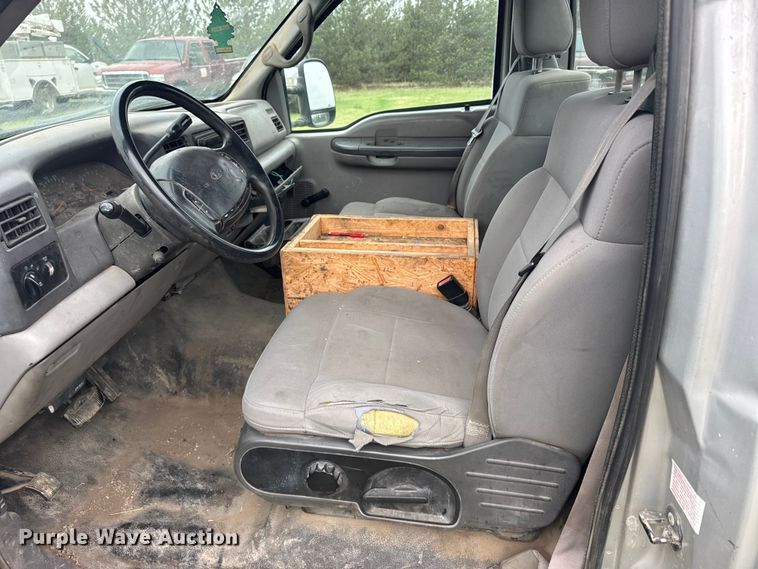 image for item FB7252 1999 Ford F250 Super Duty pickup truck