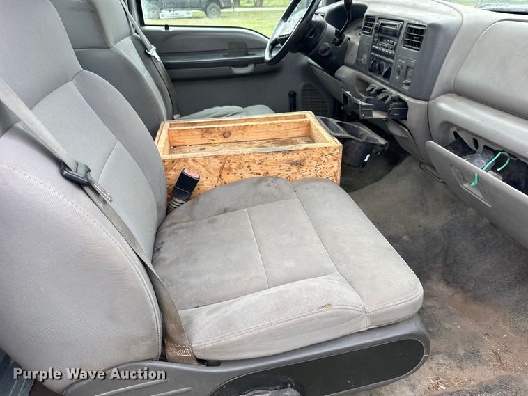 image for item FB7252 1999 Ford F250 Super Duty pickup truck