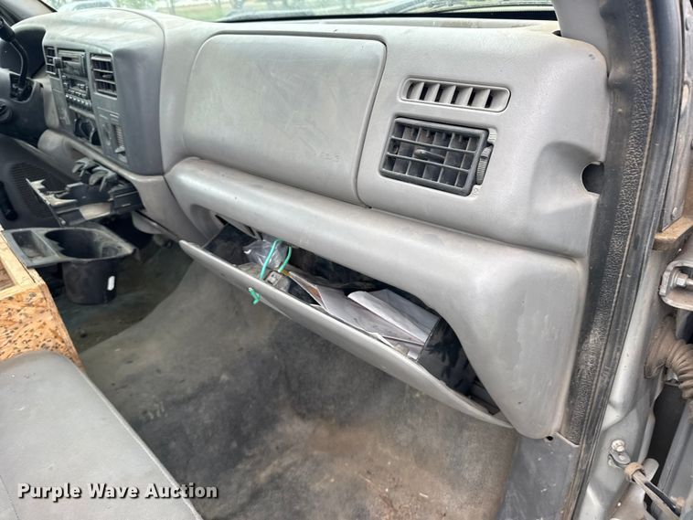 image for item FB7252 1999 Ford F250 Super Duty pickup truck