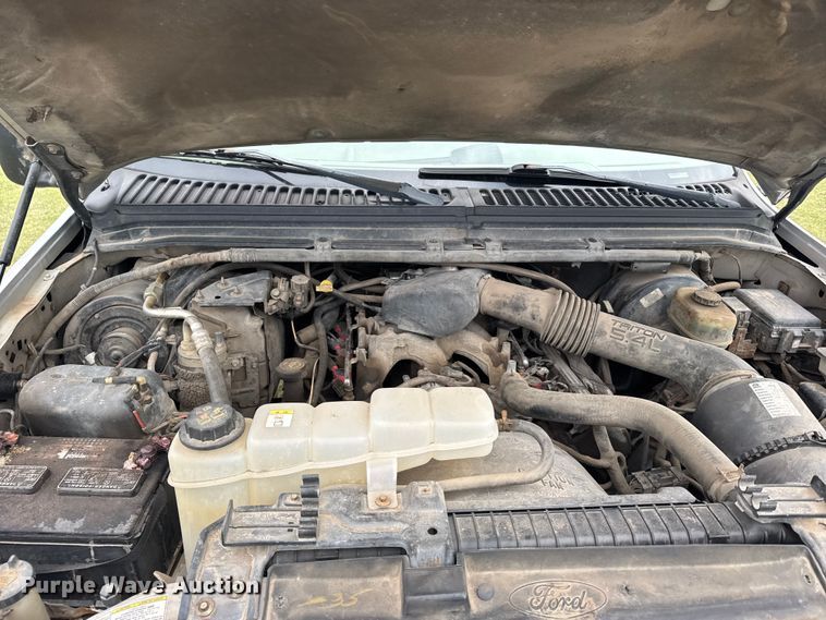 image for item FB7252 1999 Ford F250 Super Duty pickup truck