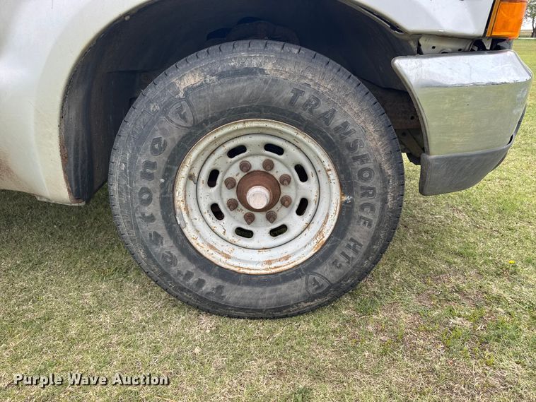 image for item FB7252 1999 Ford F250 Super Duty pickup truck