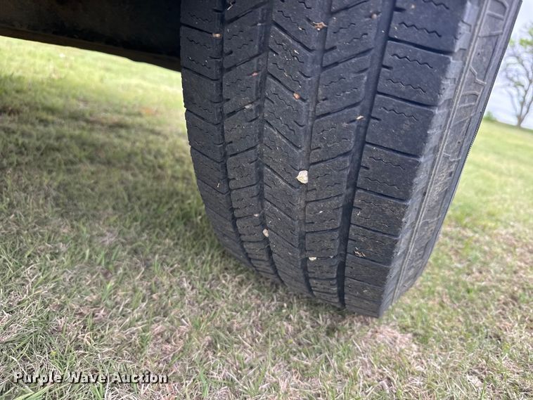 image for item FB7252 1999 Ford F250 Super Duty pickup truck