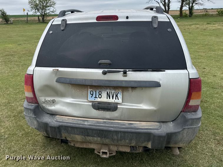 image for item FB7253 2004 Jeep Grand Cherokee SUV