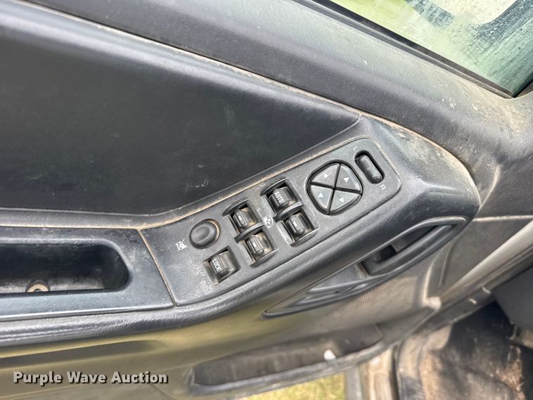 image for item FB7253 2004 Jeep Grand Cherokee SUV