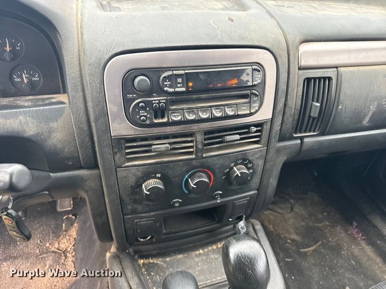 image for item FB7253 2004 Jeep Grand Cherokee SUV