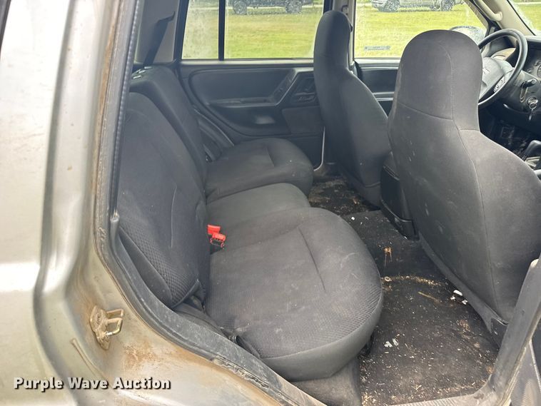 image for item FB7253 2004 Jeep Grand Cherokee SUV