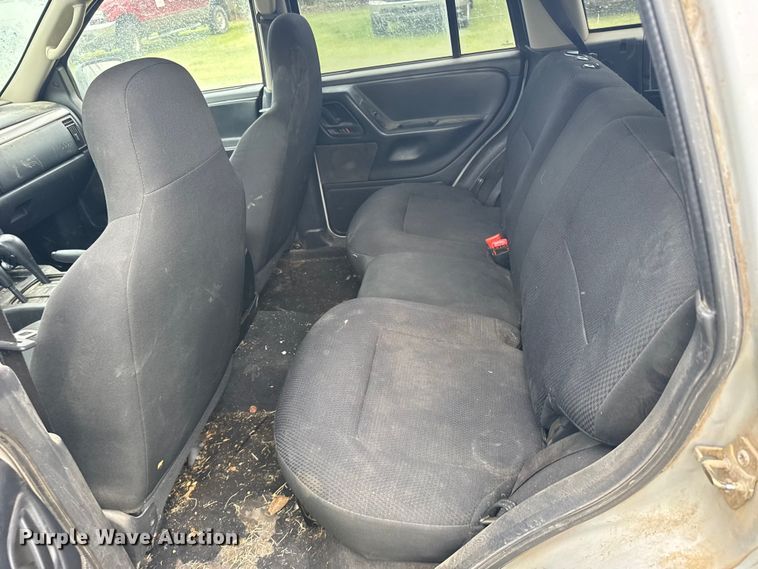 image for item FB7253 2004 Jeep Grand Cherokee SUV