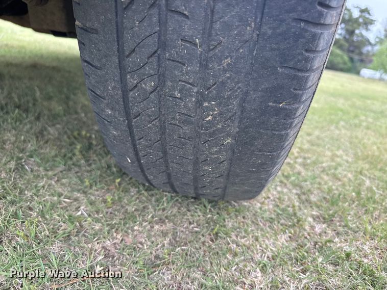 image for item FB7253 2004 Jeep Grand Cherokee SUV