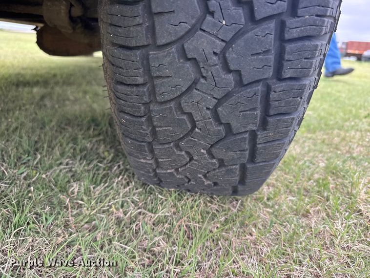 image for item FB7253 2004 Jeep Grand Cherokee SUV