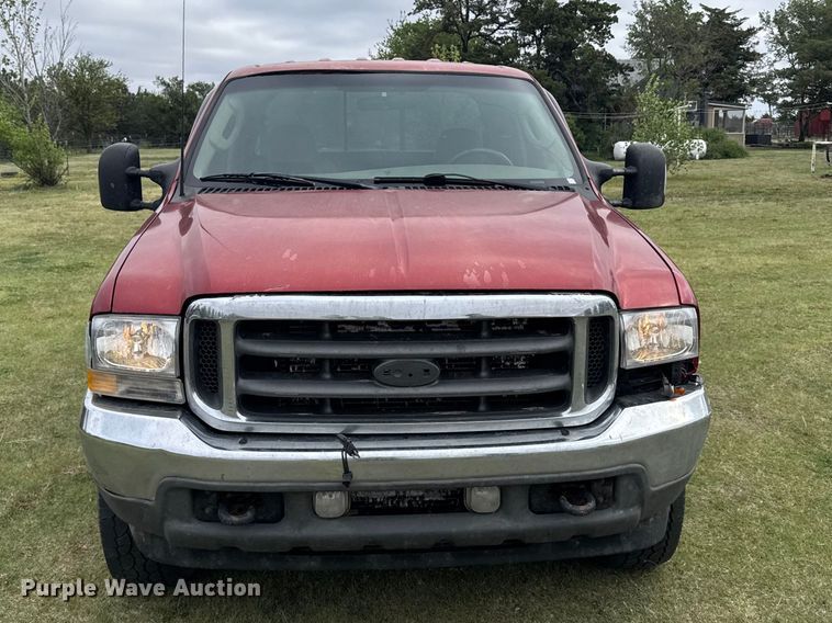 image for item FB7254 2003 Ford F250 Super Duty Crew Cab pickup truck